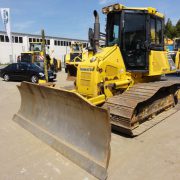 construction-equipment-bulldozerKOMATSU-D51PX-22—1_big–16120712015531664400