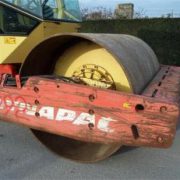 construction-equipment-single-drum-compactorDYNAPAC-CA250D—7_common–1