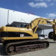 construction-equipment-tracked-excavatorCATERPILLAR-325DL- (4)