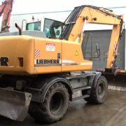 construction-equipment-wheel-excavatorLIEBHERR-A900C—4_big–17010312241318507200