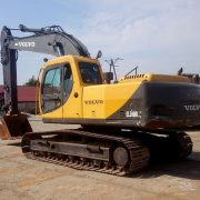 construction-equipment-tracked-excavatorVOLVO-EC-210-NLC—4_big–17080212052916983800